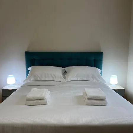 Regina By The Blue Twins Apartments Milano Exterior photo
